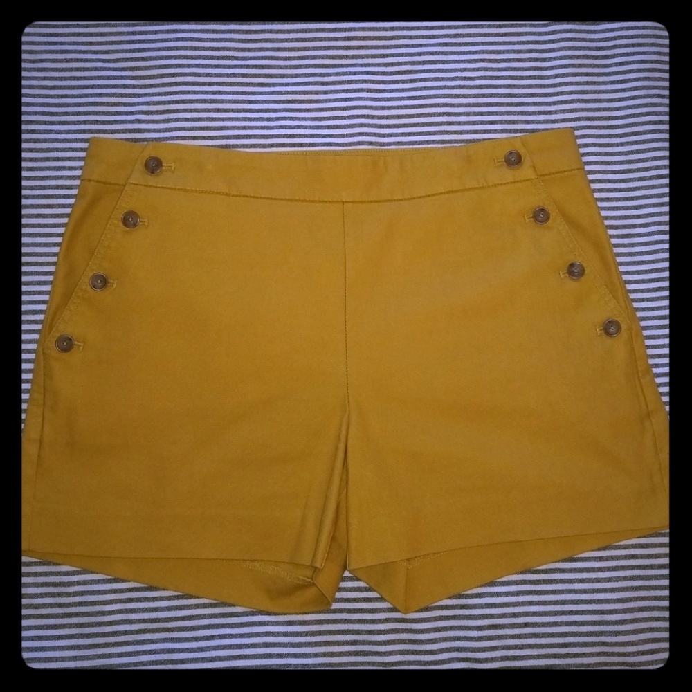 Front Button Vintage Style High-Waisted Shorts